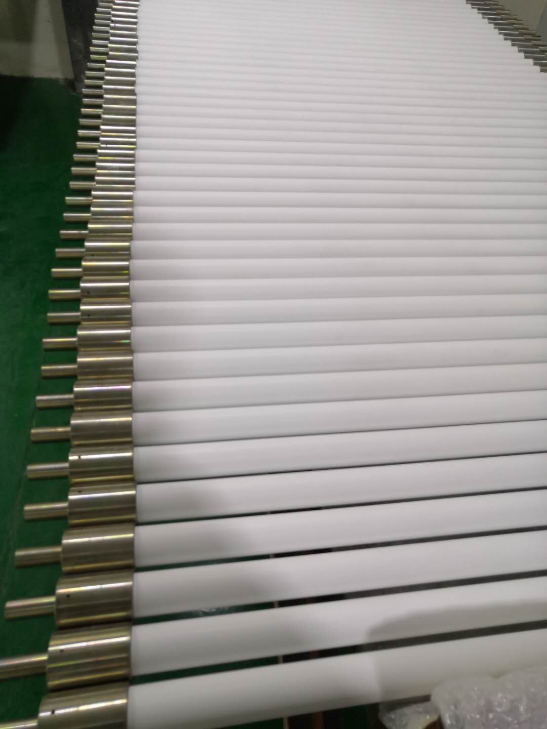 重慶鍋蓋玻璃鋼化輥